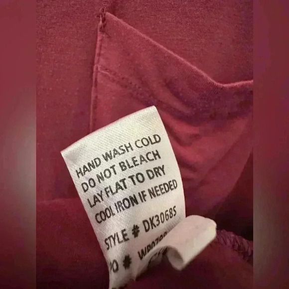 Women’s Burgundy Impressions Short Sleeved Tunic Dress Size Medium - Picture 7 of 7